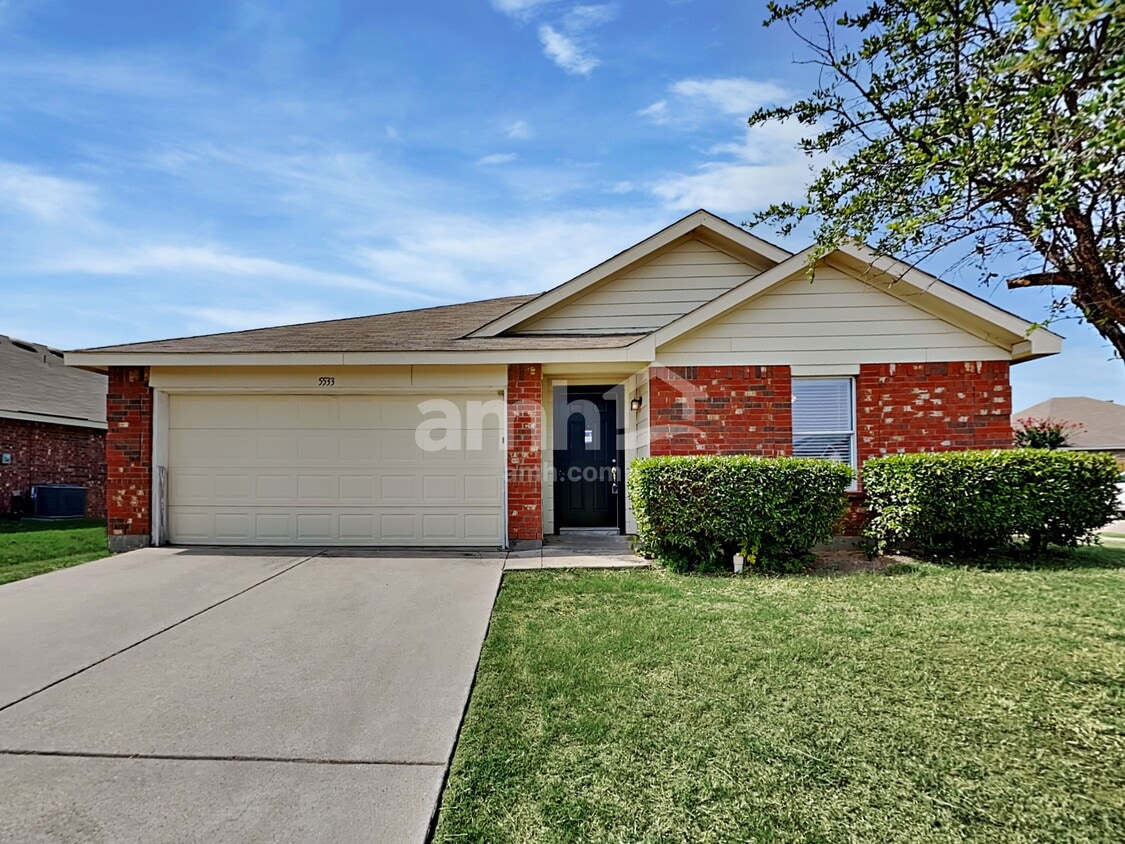 Foto principal - 5533 Parkview Hills Ln