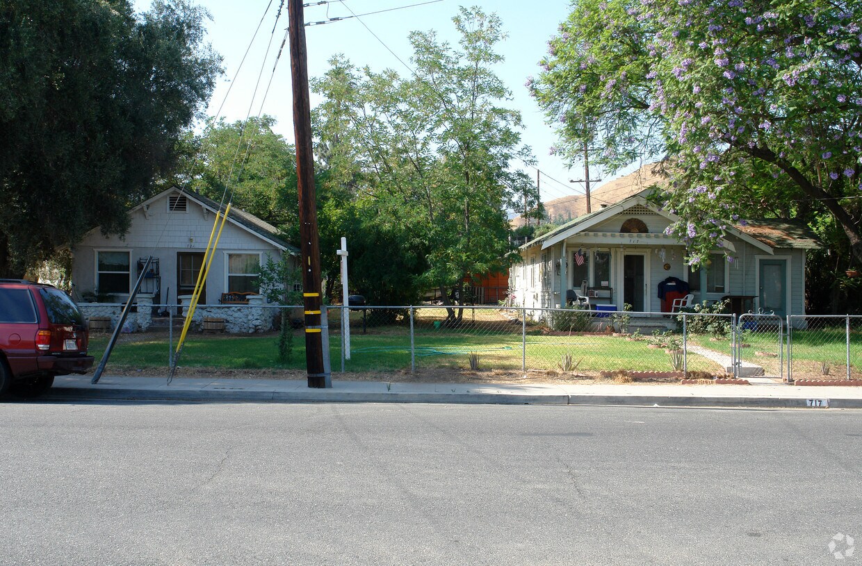 Foto del edificio - 717-717A 4th St