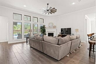 Building Photo - 5435 Farm Hill Way