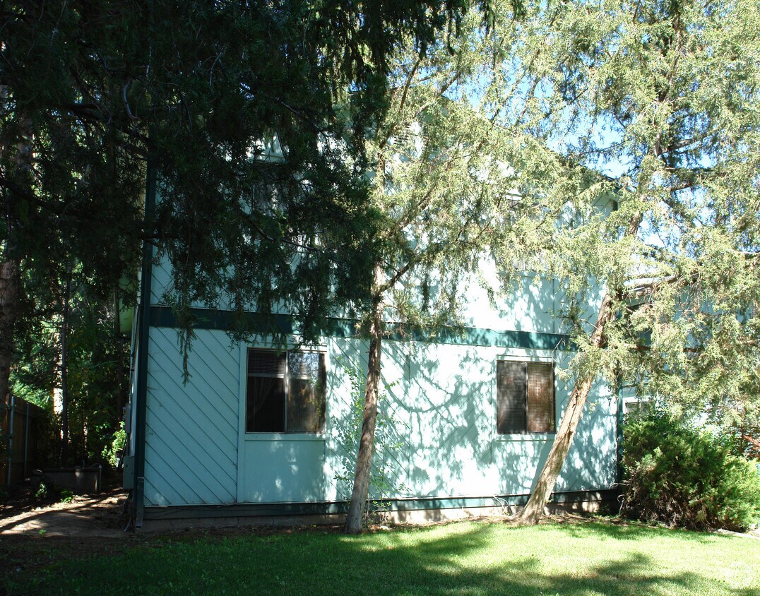 Foto del edificio - 1697 S Federal Way
