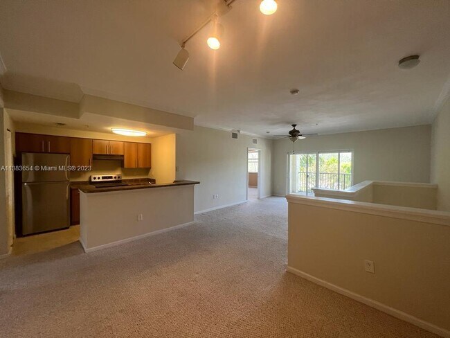 Foto del edificio - 5920 W Sample Rd