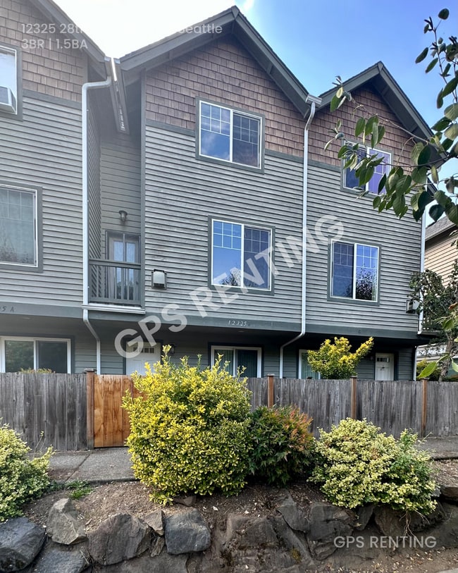 Building Photo - 12325 28th Ave NE