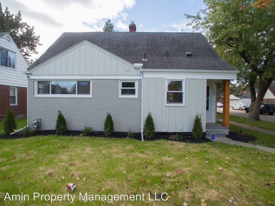Primary Photo - 4 br, 2 bath House - 20402 Lancaster Street