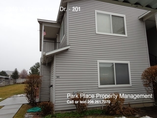 Primary Photo - 5949 W Ellens Ferry Dr