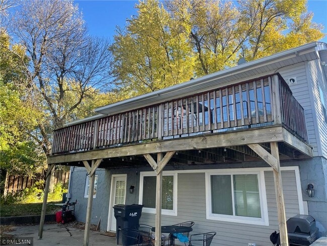 Foto del edificio - 28662 W Lake Dr