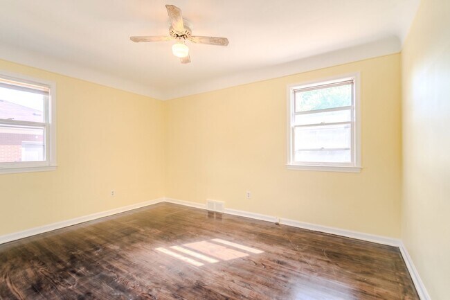 Foto del edificio - 20636 Woodcrest St