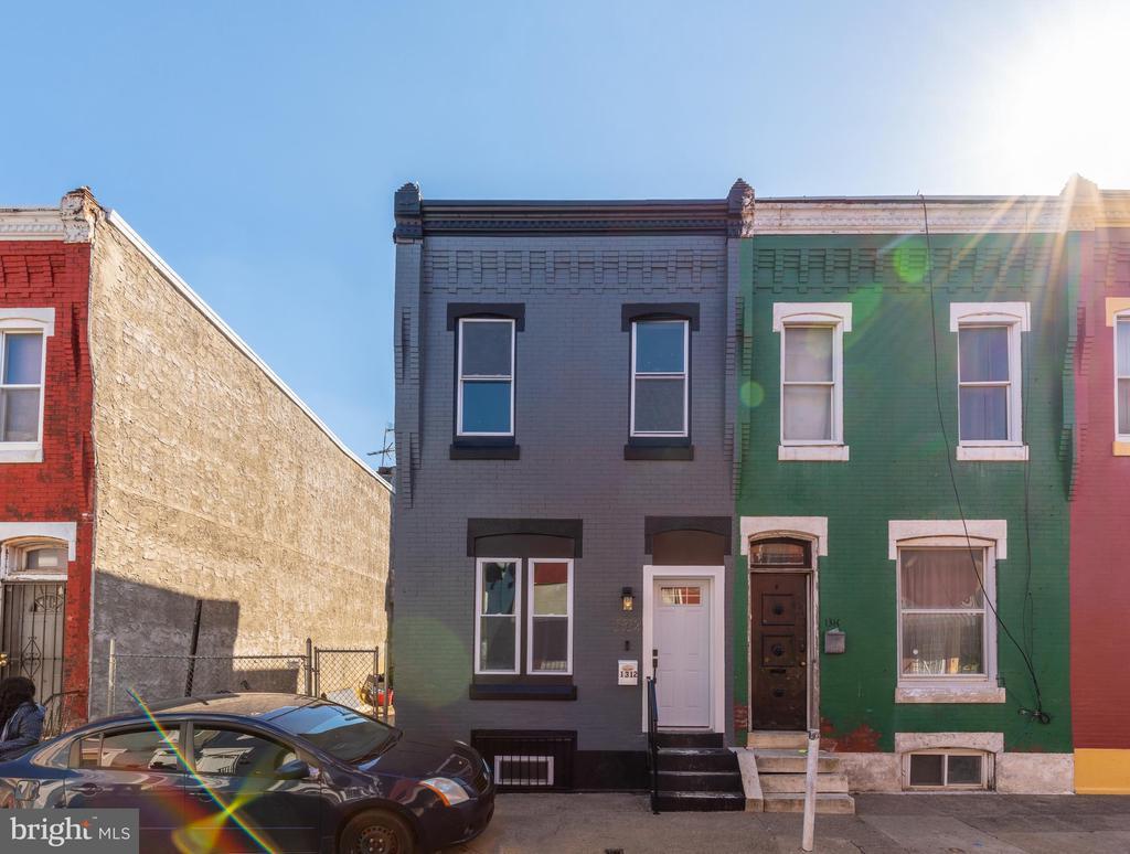 Primary Photo - 1312 W Seltzer St