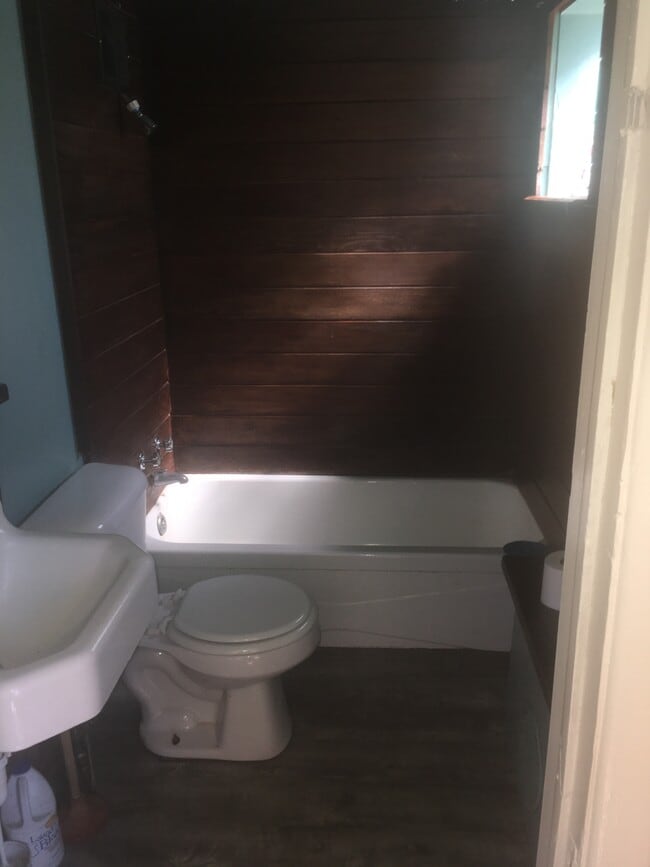 Building Photo - 151 W 4th Ave