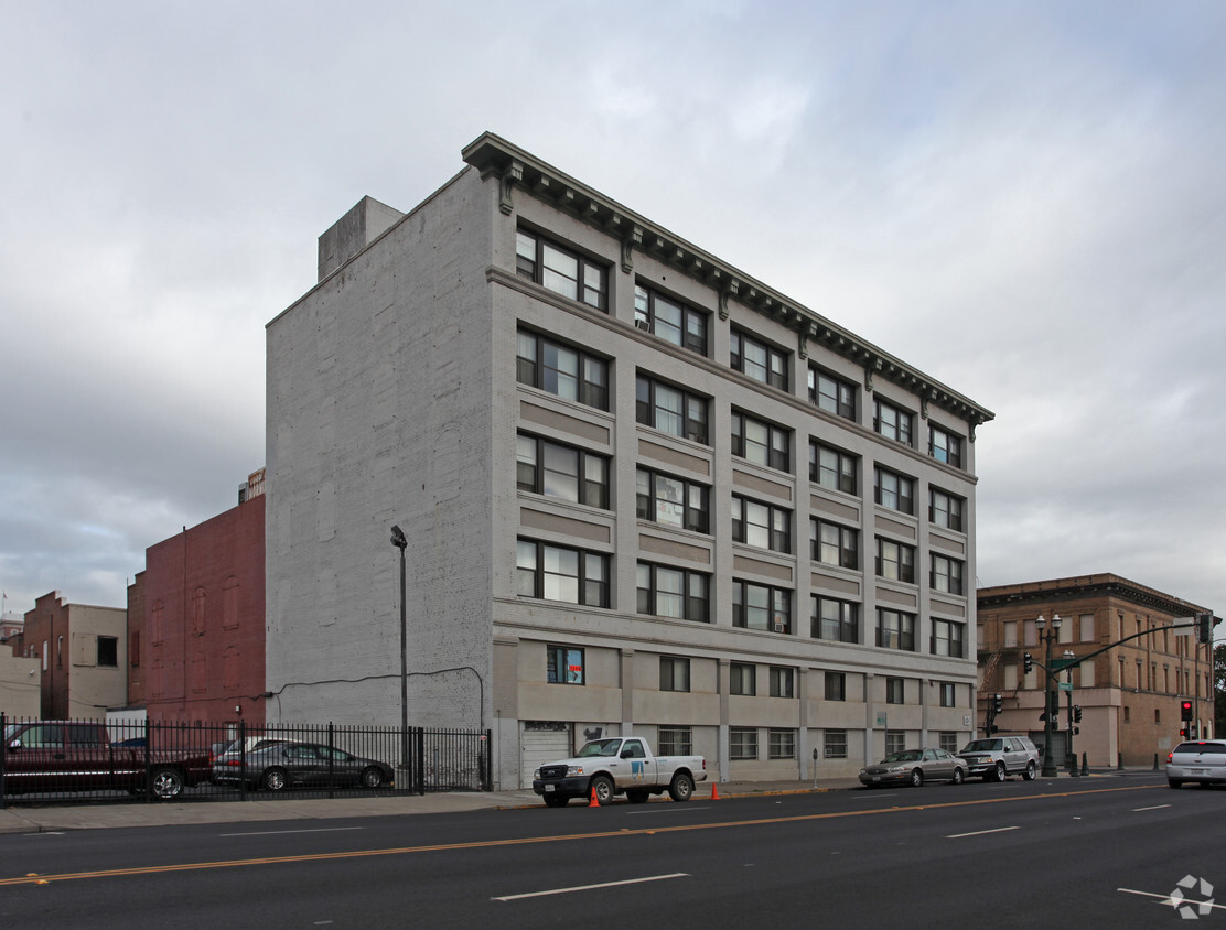 Foto del edificio - Almond View Apartments