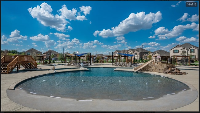 Piscina - 7112 Crepe Myrtle Ave