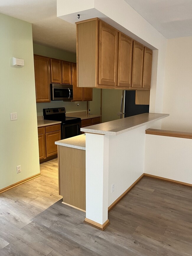 Building Photo - 2517 Sandhutton Ave