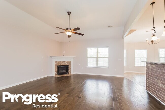 Building Photo - 2625 S Cherry Cove
