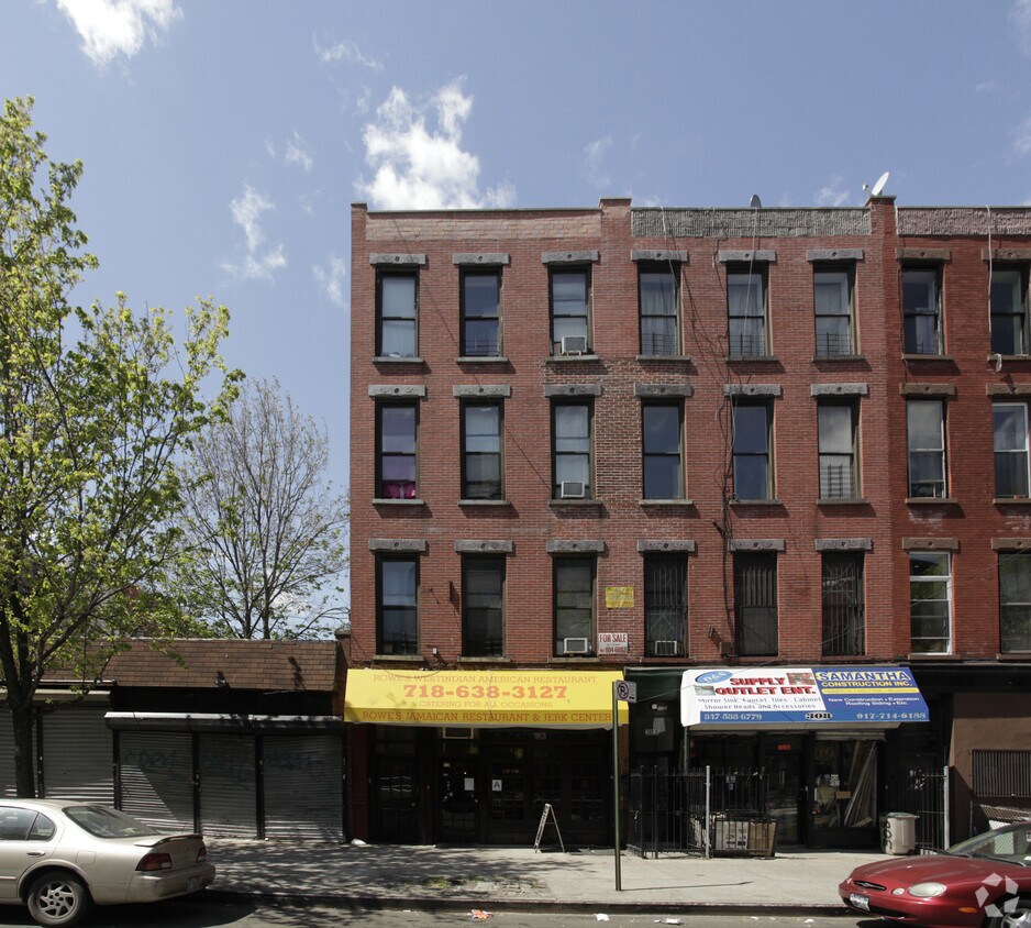 Building Photo - 310 Tompkins Ave