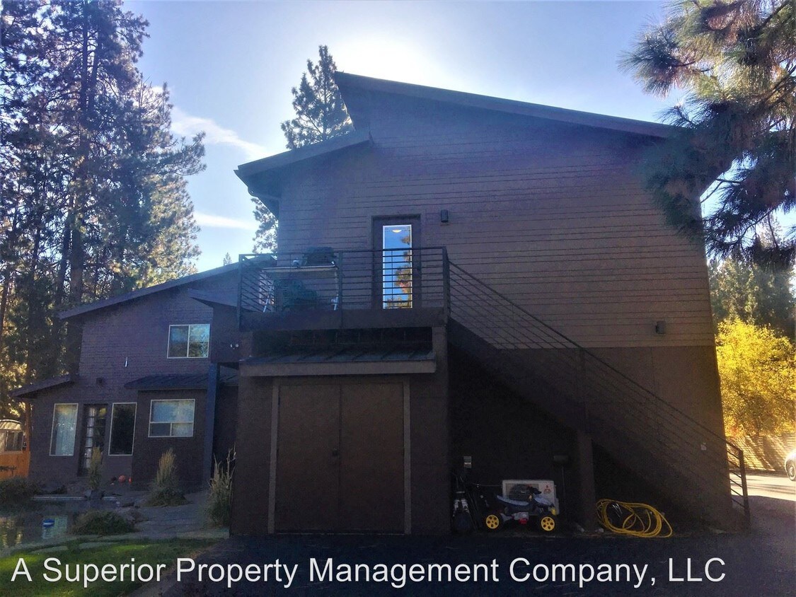 Foto principal - 19964 Ashwood Dr