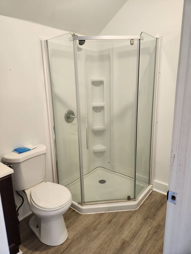 Foto del edificio - 586 Old York Rd