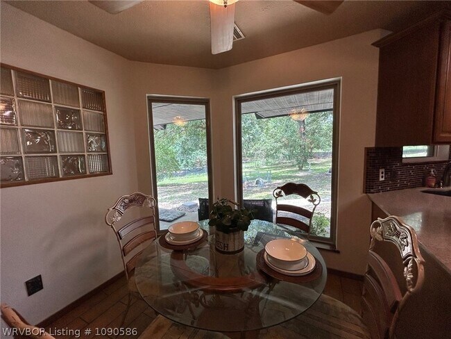 Foto del edificio - 17793 Orchard Ln