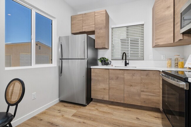 Foto del edificio - 3315 Clairemont Mesa Blvd