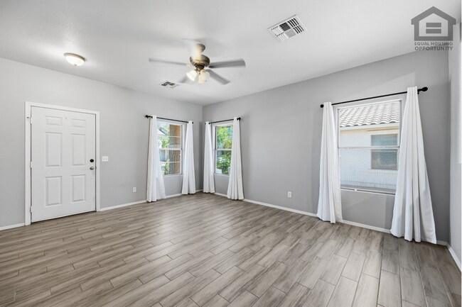 Building Photo - 3Bed/2Bath House at Ray Rd/Recker Rd! Ready for Immediate Move-In!