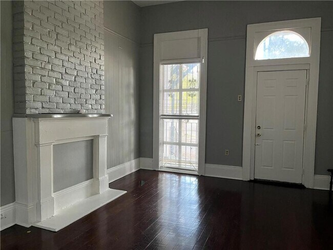 Building Photo - 1716 Bayou Rd