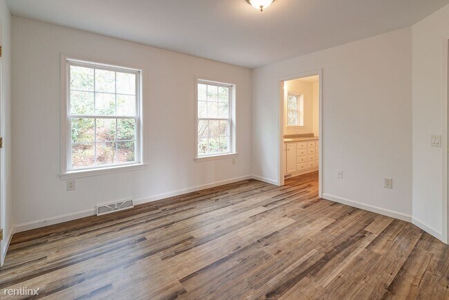 Building Photo - 3 br, 2 bath House - 172 Moffitt Road