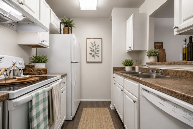 Kitchen - University Square