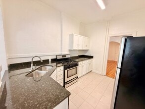 Building Photo - 1311 N Downing St