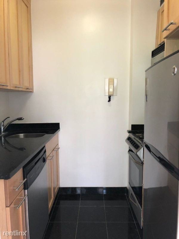 Foto del edificio - 417 E 55th St