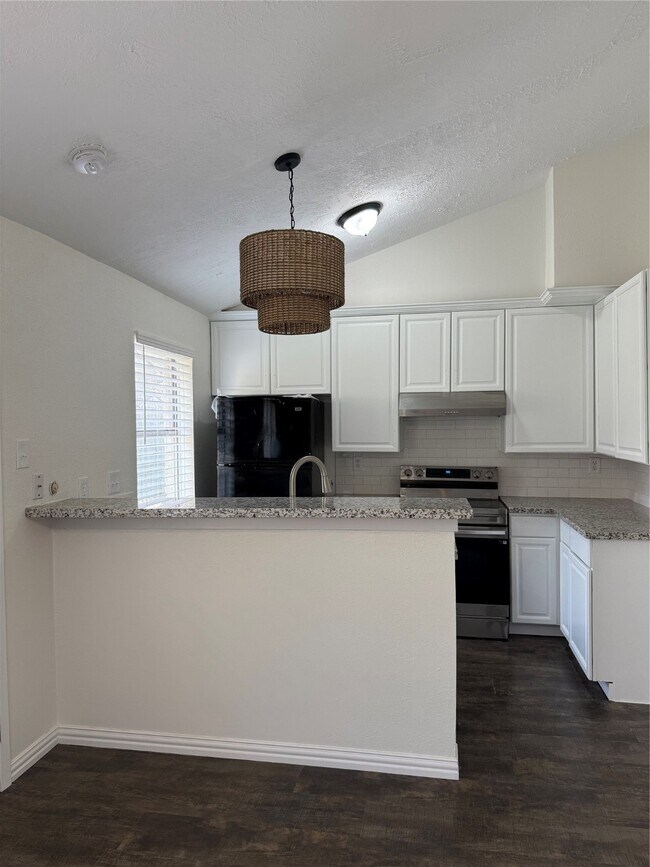 Foto del edificio - 16715 Ribbonridge Dr