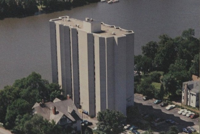 Edificio - Skyrise Apartments