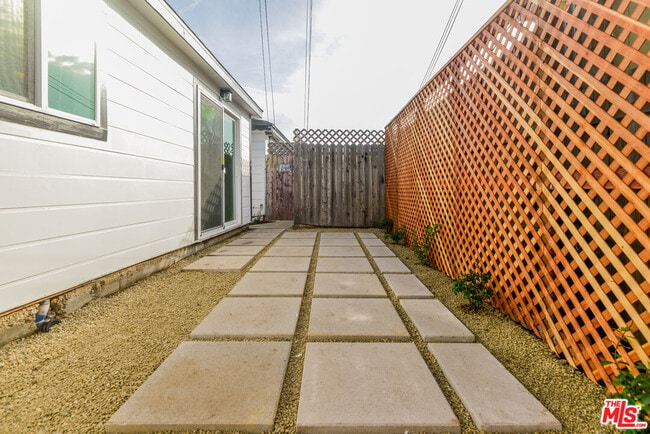 Foto del edificio - 1739 252nd St