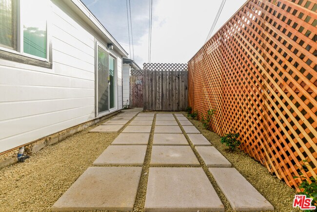 Building Photo - 1739 252nd St