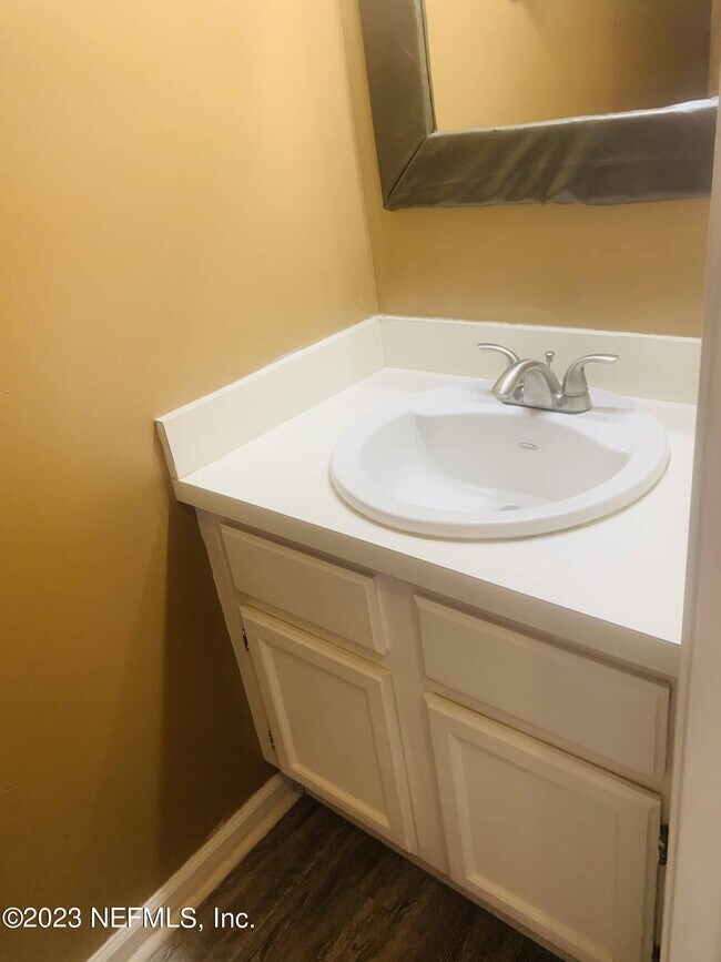 Foto del edificio - 7630 Leafy Forest Way