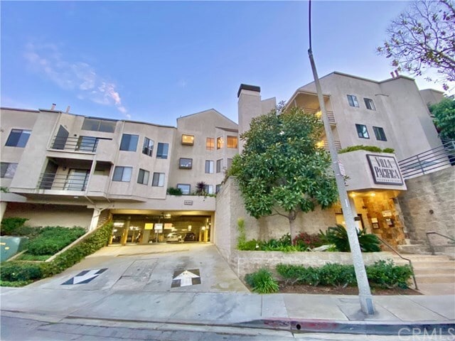 Building Photo - 4142 E Mendez St