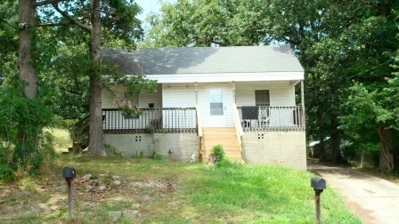 Primary Photo - 916 N Mebane St