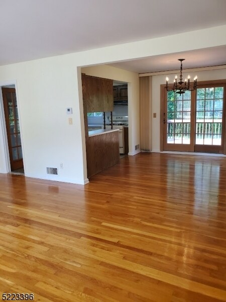 Foto del edificio - 22 W McClellan Ave