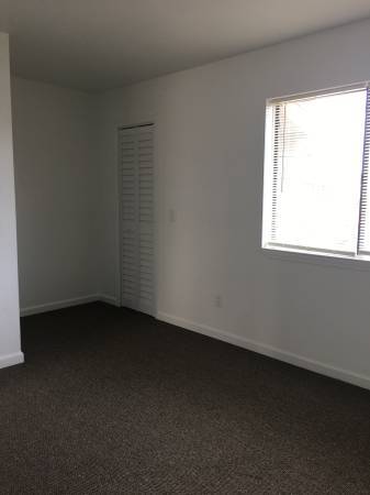 Foto del edificio - 5807 Butler Dr