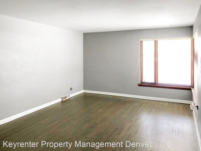 Building Photo - 3 br, 2 bath House - 8410 W 3rd Pl