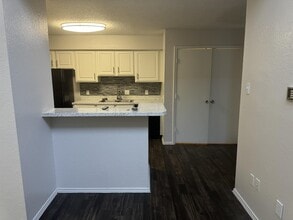 Building Photo - 5986 Westcreek Dr