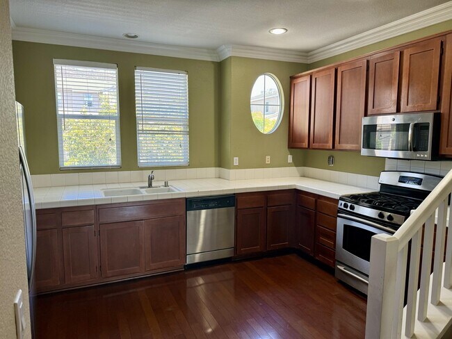 Foto del edificio - 1190 Elfin Forest Rd W