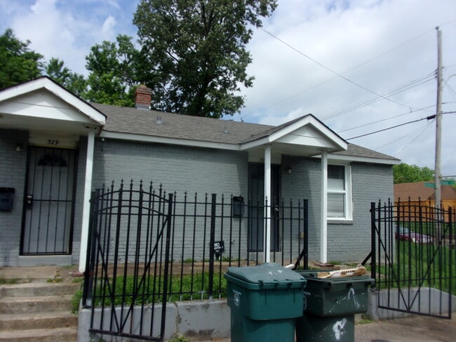 Building Photo - 525 Baltimore St