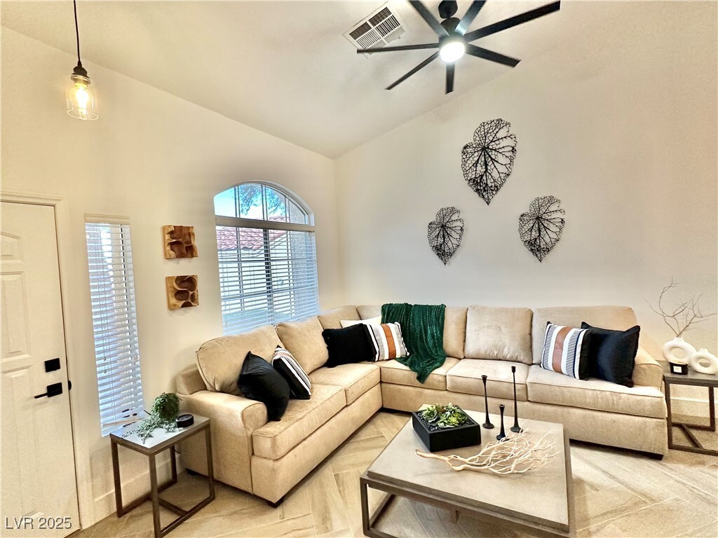 Foto principal - 1724 Pinion Mesa Ct