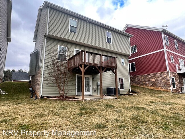 Building Photo - 4 br, 3 bath House - 290 Roudabush Drive NW