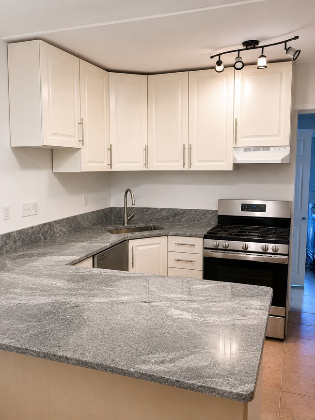 Building Photo - 4014 3rd St NW