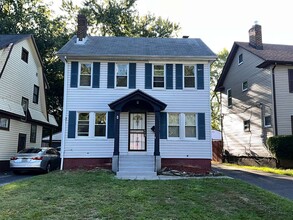 Building Photo - 847 Caledonia Ave