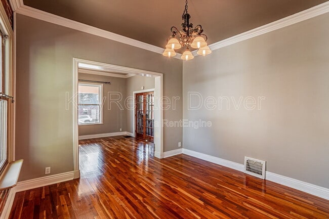 Building Photo - 2105 W 31st Ave