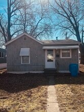 Building Photo - 120 Lakeside Ave