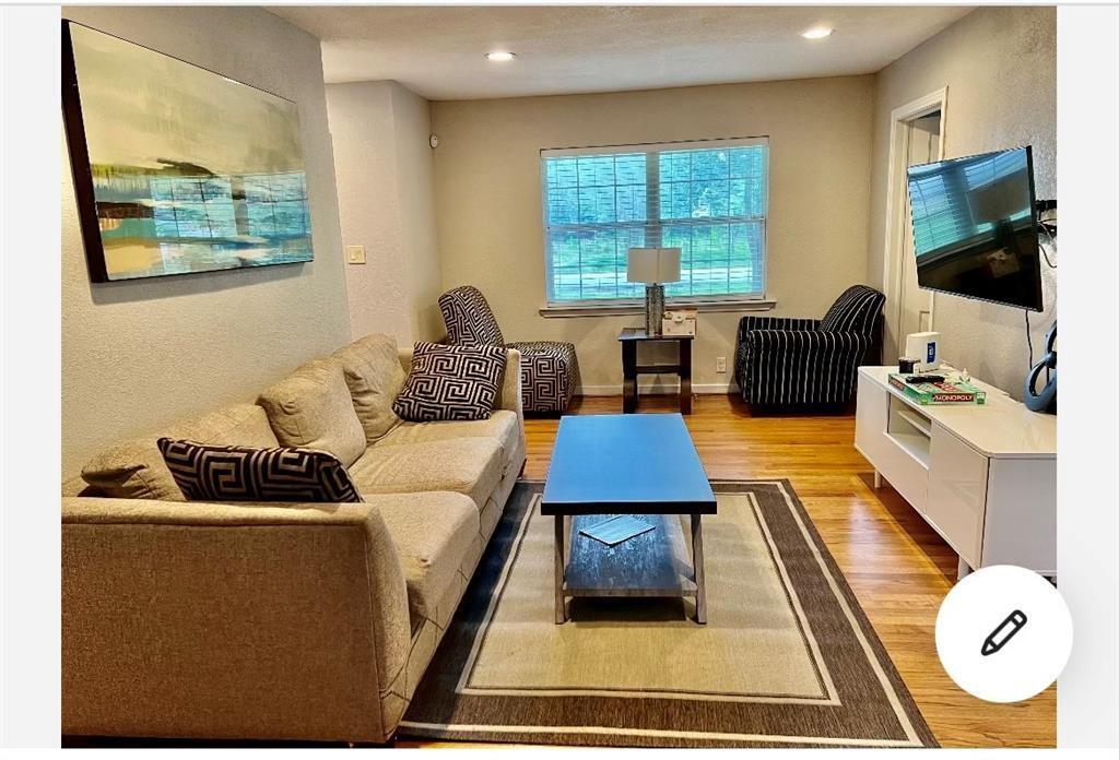 6606 Saxet St, Houston, TX 77055 House Rental in Houston, TX