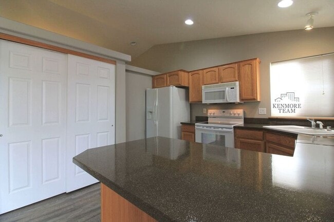 Foto del edificio - 5508 Bakerloo Ln