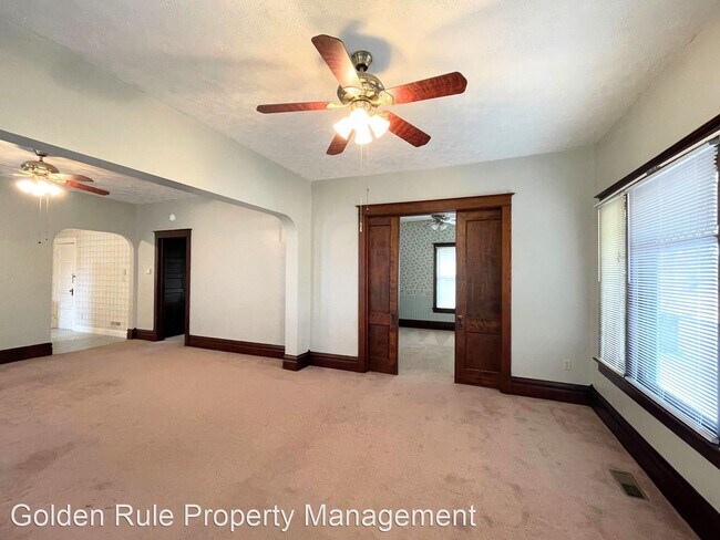 Building Photo - 3 br, 1 bath House - 301 S Snyder