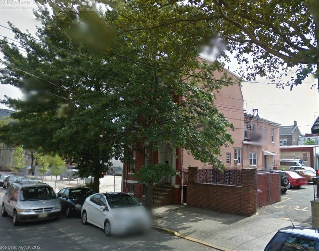 Foto del edificio - 76-90 McWhorter St